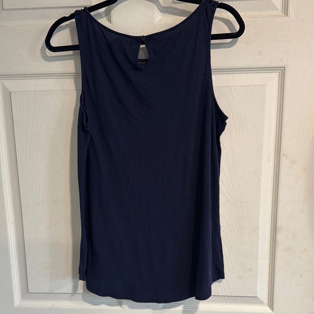 GAP Blue Tank Top with Lace‎ Detailing women’s medium - Picture 8 of 11